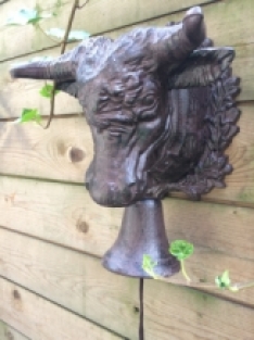 Large doorbell with bull's head, cast iron, very beautiful!!