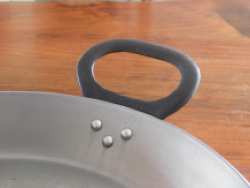 Iron serving pan, 24 cm / 28 cm - RÖSLE