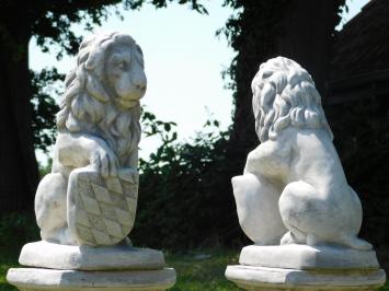 Set of Lions with Shields on Pedestals – 94 cm – Stone