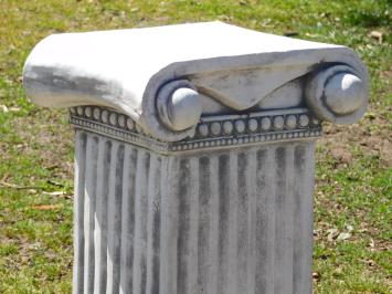 Klassischer Sockel mit Zierkapitell – 70 cm – Massivstein