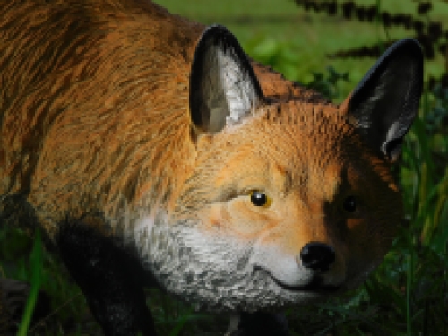 Statue stealthy fox - polystone - detailed