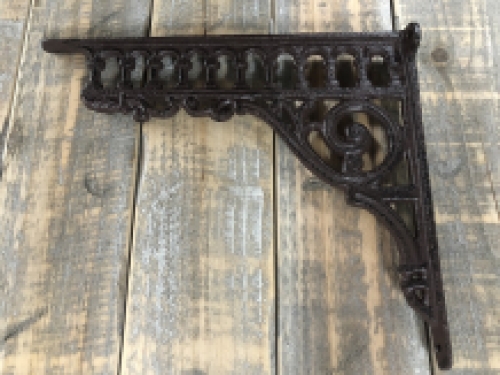 Shelf support - cast iron - shelf support