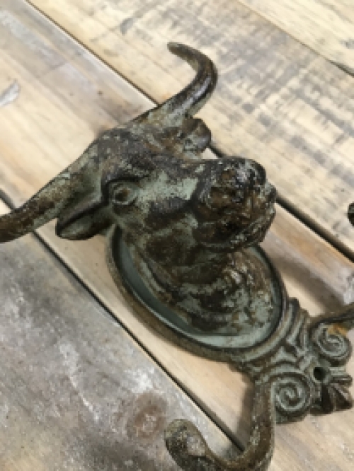 Bull hook cast iron gray-brown patina