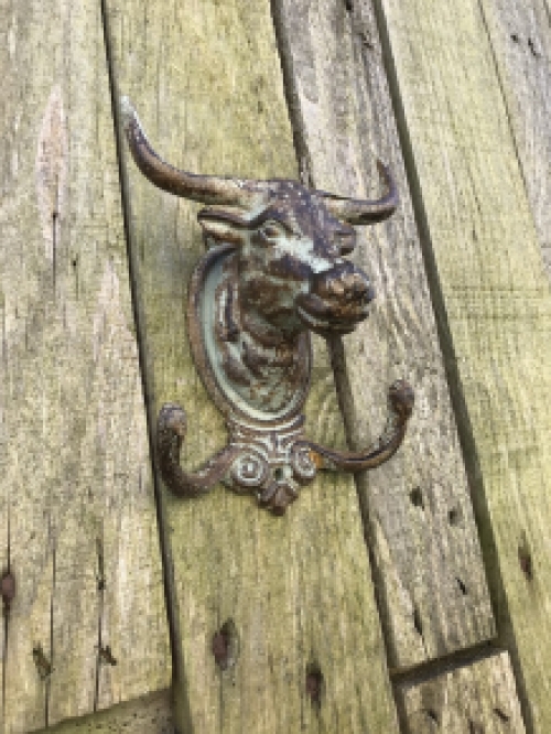 Bull hook cast iron gray-brown patina
