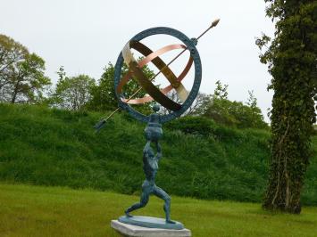 Sonnenuhr Atlas, Bronze-Messing, Aris Mundi Apollo, Mann trägt Erde.