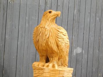 Schwere Eiche Gartenbank mit großen geschnitzten Adler auf der rechten Halterung, einzigartig und schön.