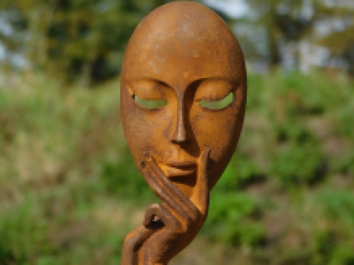 Statue 'the mask' - cast iron - rust colour