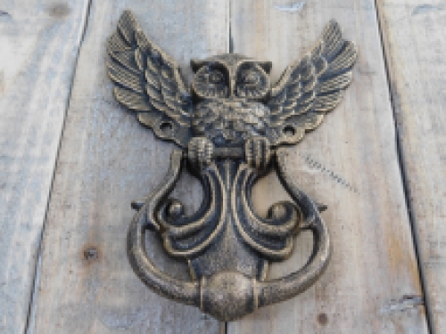 Fantastisch mooie deurklopper met uil motief, antiek brons.