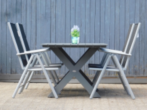 Laatste: Tuinset Malaga - 4 stoelen en tafel