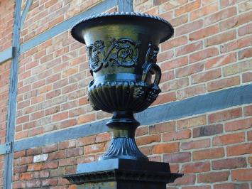 Large Garden Vase on Pedestal - Black - Cast iron - Stylish Garden Decoration