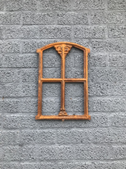 Iron window, cast iron Greetje OK, cast iron untreated