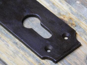 Vintage Türschild – PC 92 – Gusseisen – Antikbraun