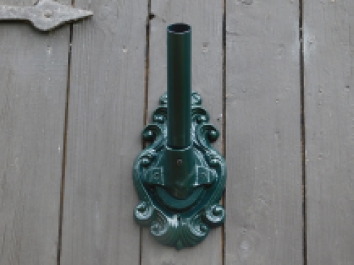 Decorative flagpole holder - alu - dark green