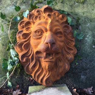 Wall fountain / water spout - lion head-large and beautiful