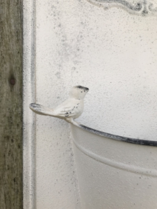 Metalen Wanddecoratie voor in de Tuin - Met Bloembak - Gemaakt van Metaal