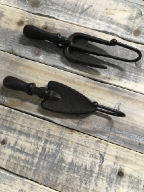 Set of 2 wall hooks - for garden tools, cast iron